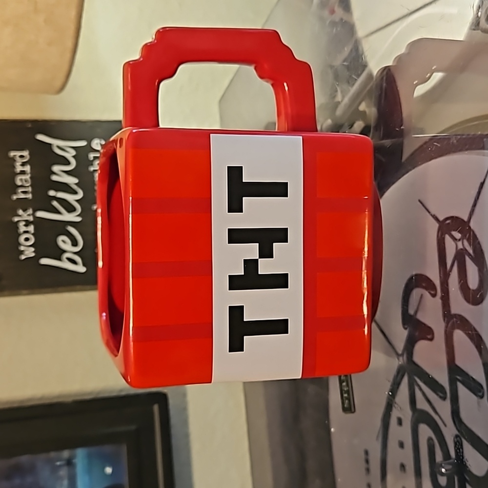 Minecraft 24 ounce Coffee Mug, TNT Gamer